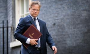 Defence Secretary Says UK Entering ‘Golden Age of Shipbuilding’